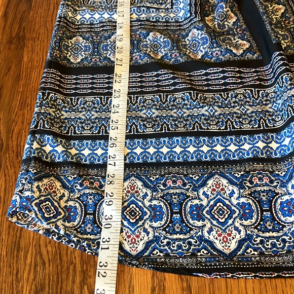 M MULTI COLORED DRESS WASH & WEAR BY RENEE C. - Picture 5 of 7